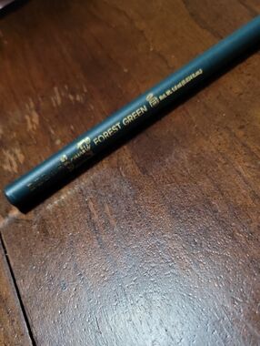 Belle Beauty liquid liner forest green